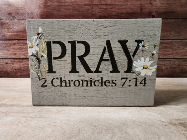 Pray Word Sitter