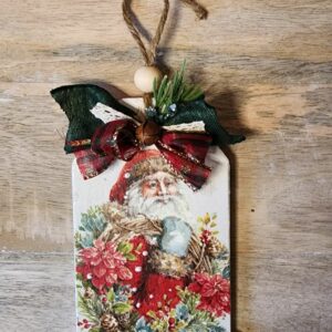 Santa's Wreath Tag/Ornament