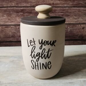 Light (Tan)