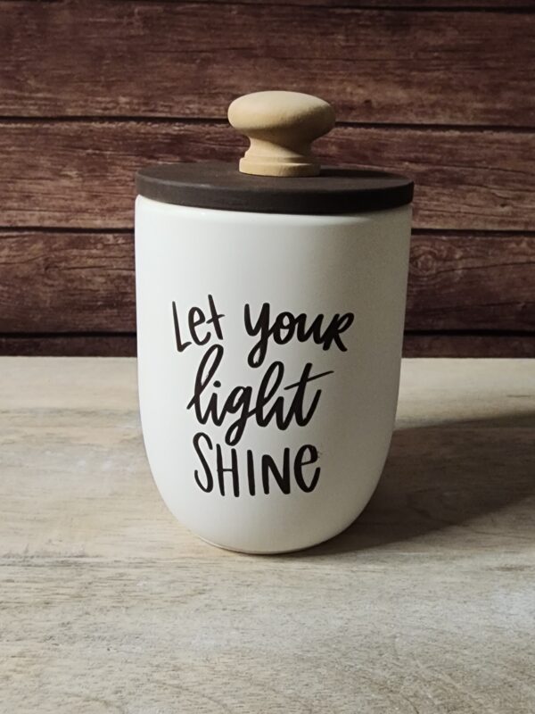 Light (White)